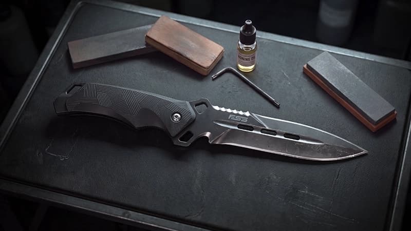 Throwing Knife Lethal in Call of Duty Modern Warfare 4