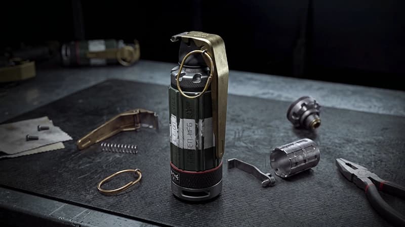 Flash Grenade Tactical in Call of Duty Modern Warfare 4